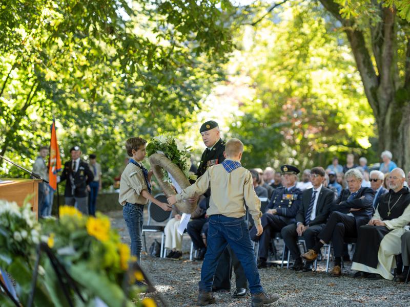 ../public/images/images/fotos/2023/Op Vleugels Der Vrijheid - 24 sept 2023 - 127.jpg